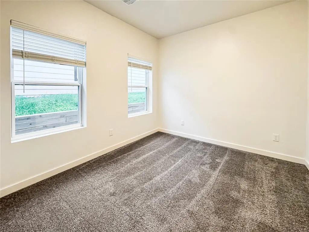 Photo 14 — 305 E 7th Street, Arcadia, OK 73007