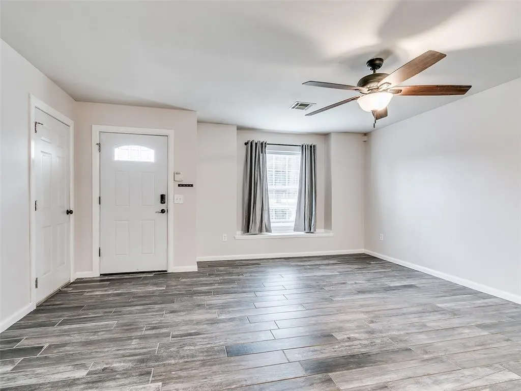 Photo 4 — 905 Boot Hill Lane, Noble, OK 73068
