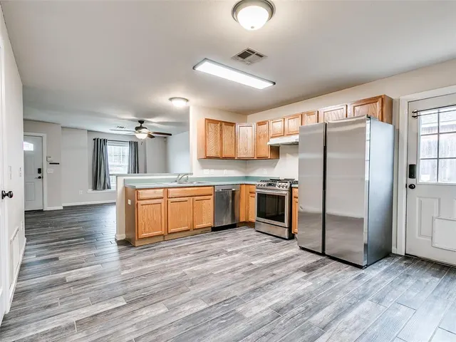 Photo 5 — 905 Boot Hill Lane, Noble, OK 73068