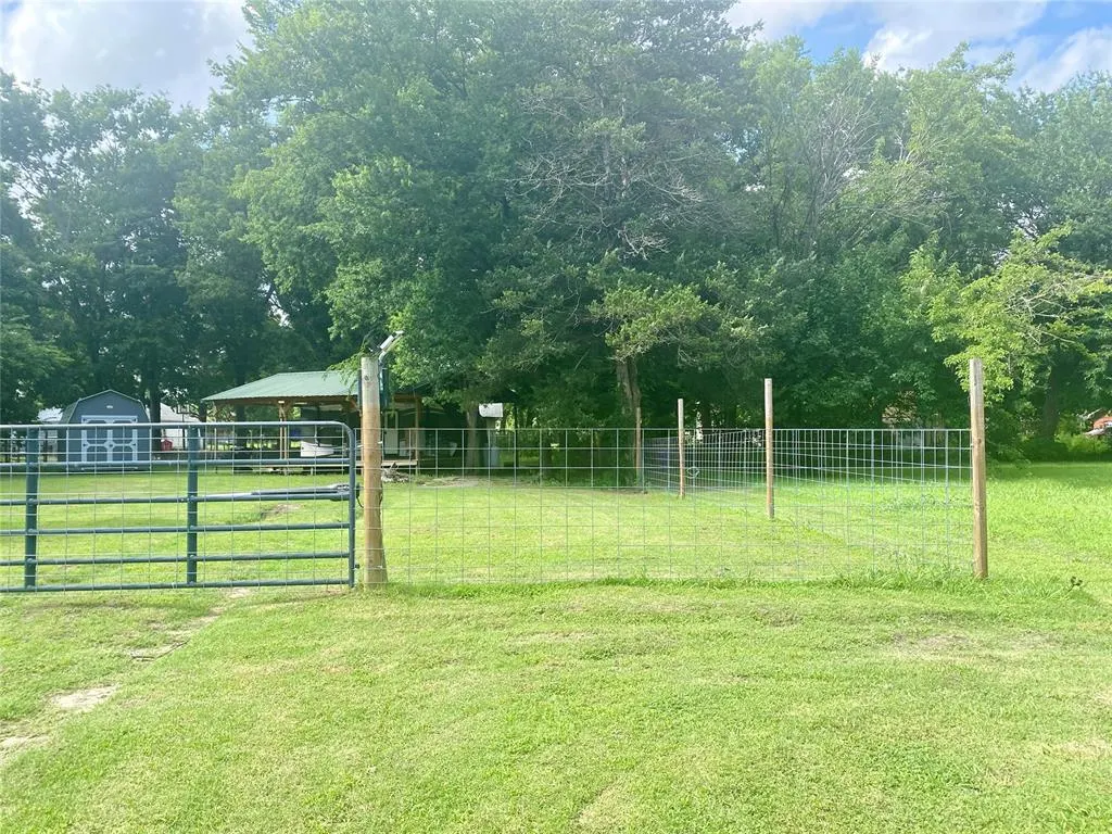 Photo 14 — 311 E Saint Louis Street, Wetumka, OK 74883