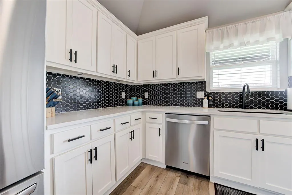 Photo 19 — 15924 Flat Hill Lane, Oklahoma City, OK 73170