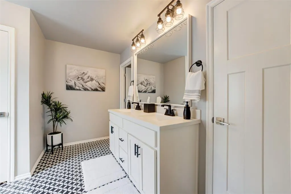 Photo 28 — 15924 Flat Hill Lane, Oklahoma City, OK 73170
