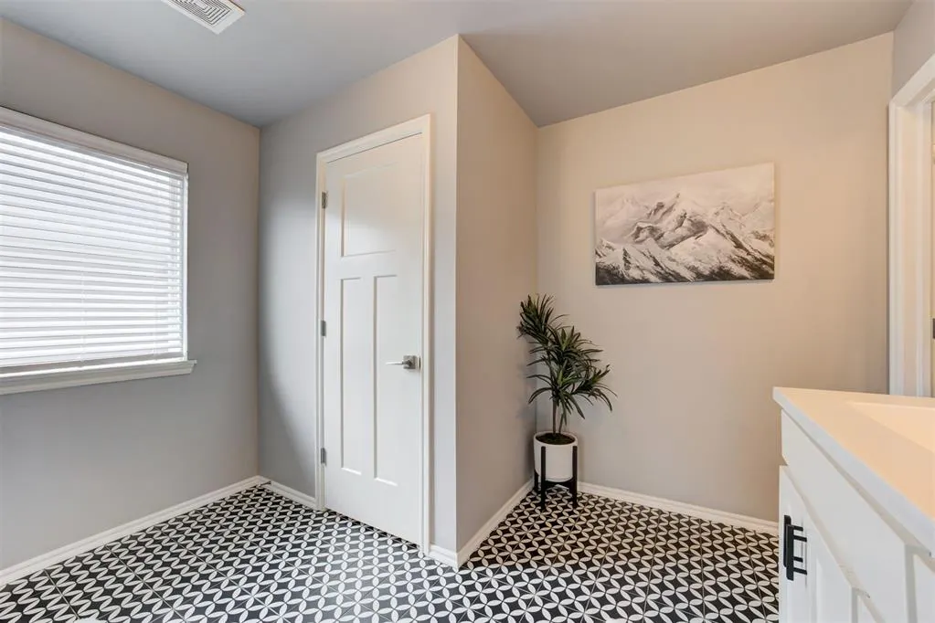 Photo 29 — 15924 Flat Hill Lane, Oklahoma City, OK 73170