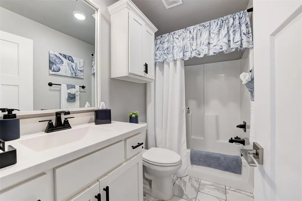 Photo 37 — 15924 Flat Hill Lane, Oklahoma City, OK 73170