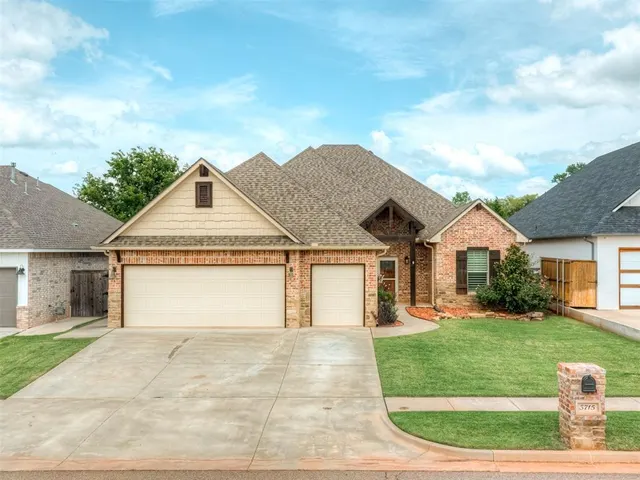 Photo 2 — 3715 Timberbrook Drive, Norman, OK 73069