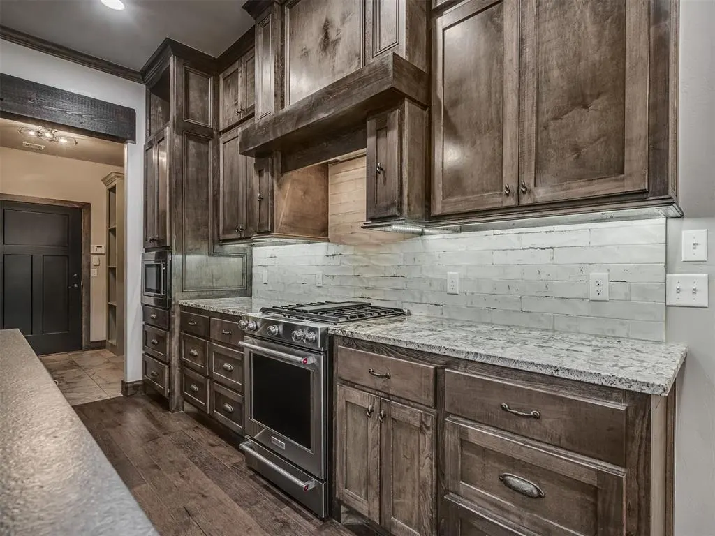 Photo 12 — 3715 Timberbrook Drive, Norman, OK 73069