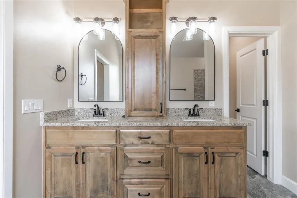 Photo 19 — 2408 Blackjack Court, Blanchard, OK 73010