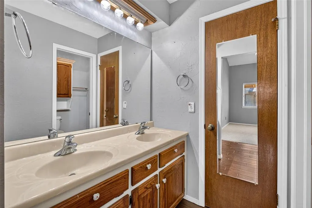 Photo 23 — 5808 Hefner Village Court, Oklahoma City, OK 73162