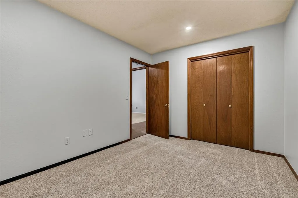 Photo 30 — 5808 Hefner Village Court, Oklahoma City, OK 73162