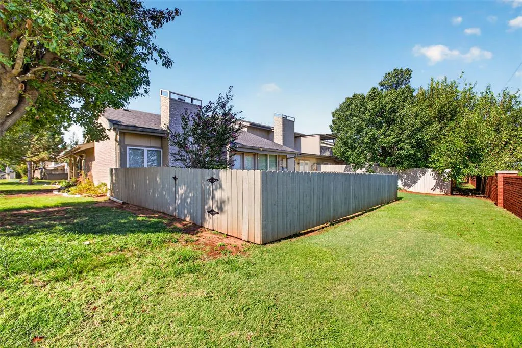 Photo 38 — 5808 Hefner Village Court, Oklahoma City, OK 73162