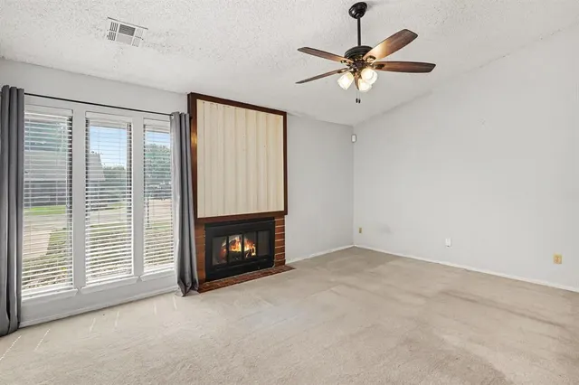 Photo 4 — 6409 Lyrewood Terrace, Oklahoma City, OK 73132