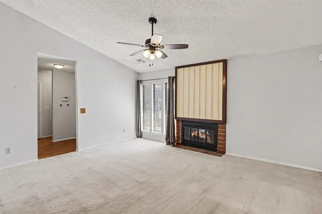 Photo 5 — 6409 Lyrewood Terrace, Oklahoma City, OK 73132