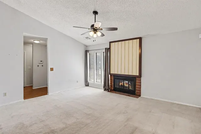 Photo 5 — 6409 Lyrewood Terrace, Oklahoma City, OK 73132