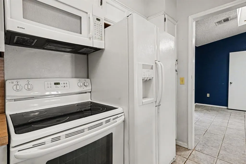 Photo 10 — 6409 Lyrewood Terrace, Oklahoma City, OK 73132