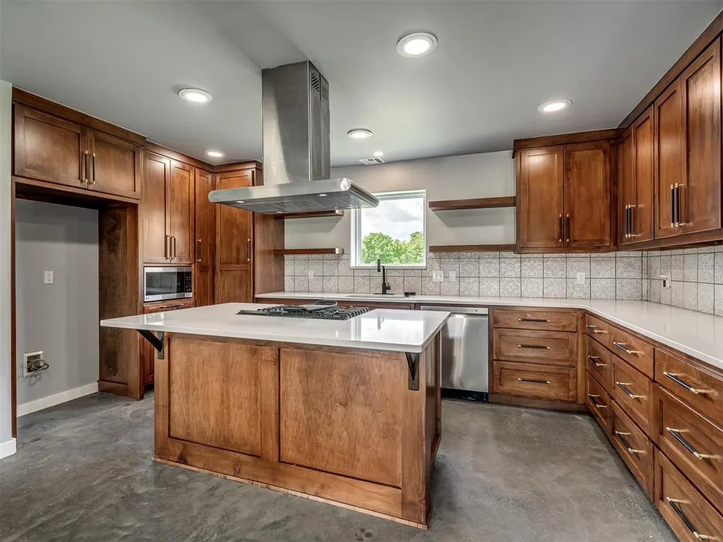 Photo 10 — 14668 Circle Drive, Choctaw, OK 73020