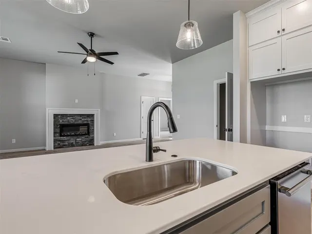 Photo 8 — 4901 Misty Wood Lane, Mustang, OK 73064