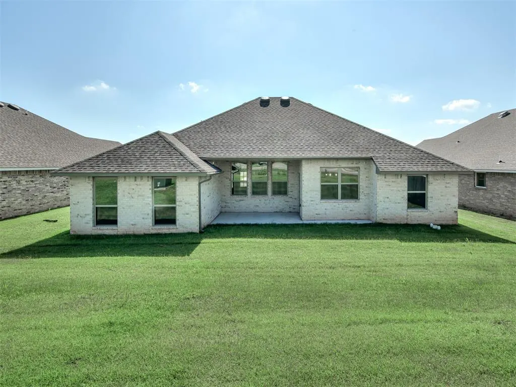 Photo 31 — 4901 Misty Wood Lane, Mustang, OK 73064
