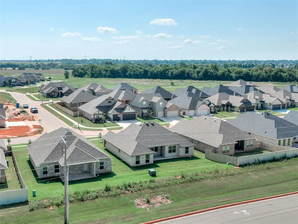 Photo 35 — 4901 Misty Wood Lane, Mustang, OK 73064