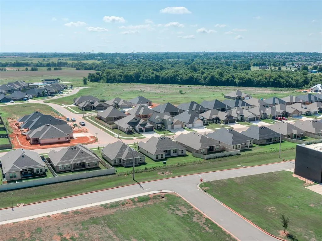 Photo 40 — 4901 Misty Wood Lane, Mustang, OK 73064