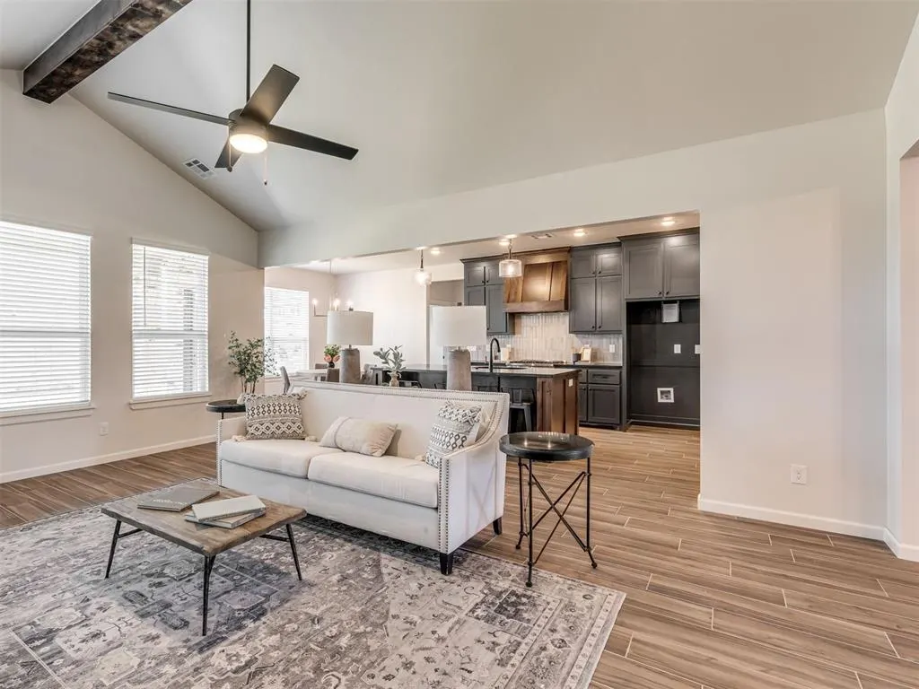 Photo 7 — 4900 Vine Cliff Road, Mustang, OK 73064