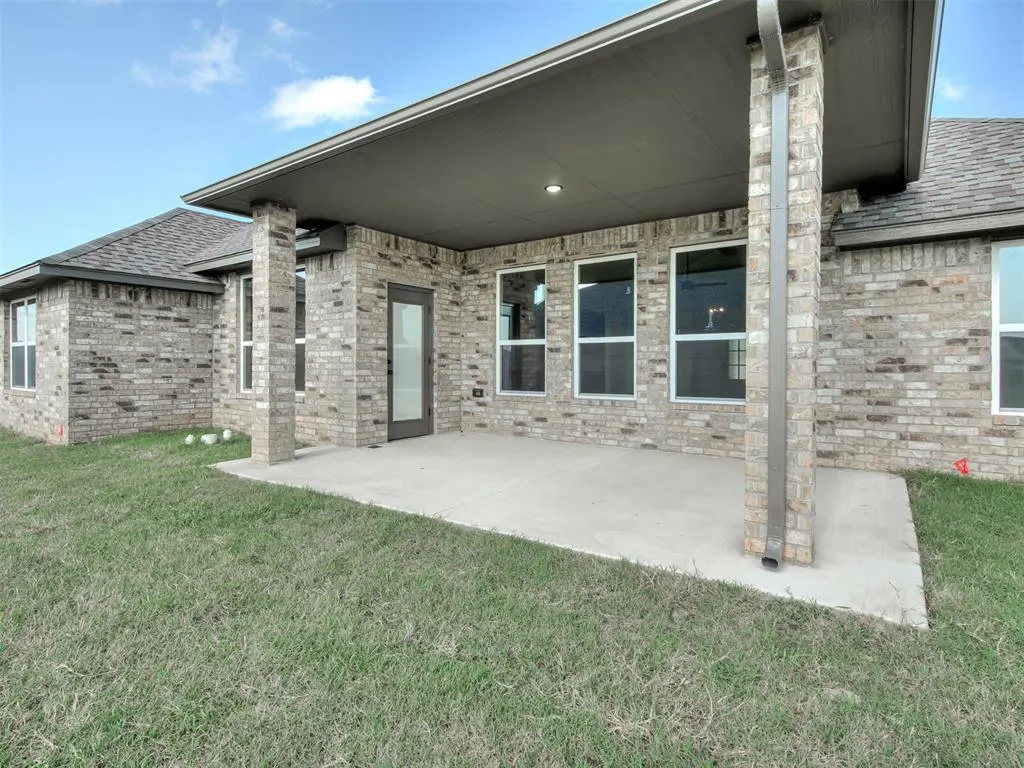 Photo 32 — 4900 Vine Cliff Road, Mustang, OK 73064