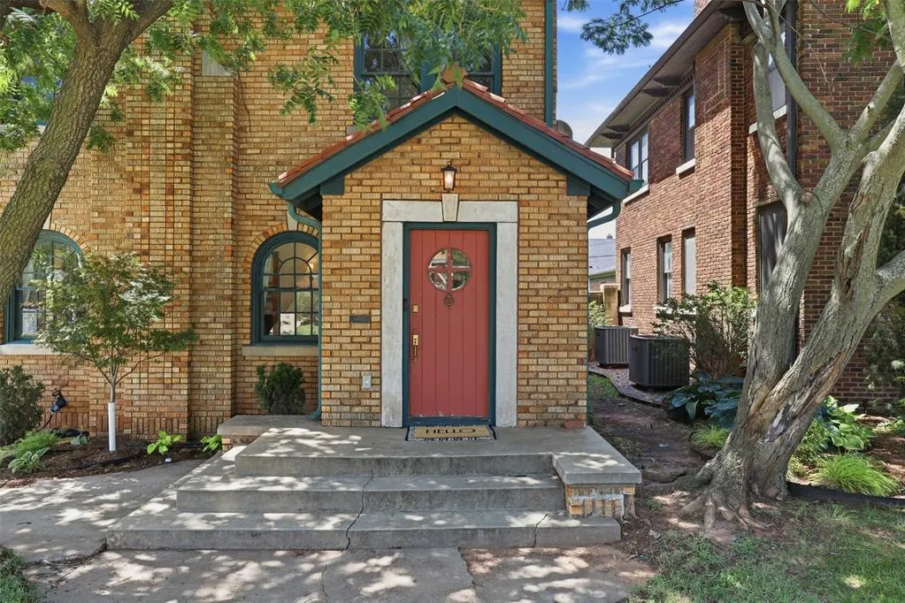 Photo 4 — 706 NE 19th Street, Oklahoma City, OK 73105