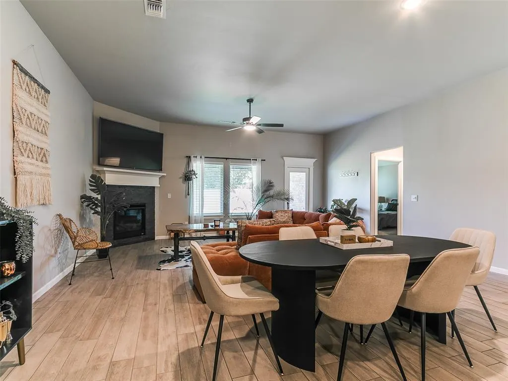Photo 4 — 3912 Palmetto Trail, Oklahoma City, OK 73179
