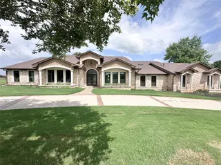 Sold home at 5 Country Club Road