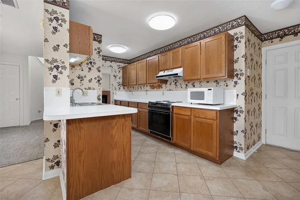 Photo 9 — 336 Lariat Circle, Edmond, OK 73003