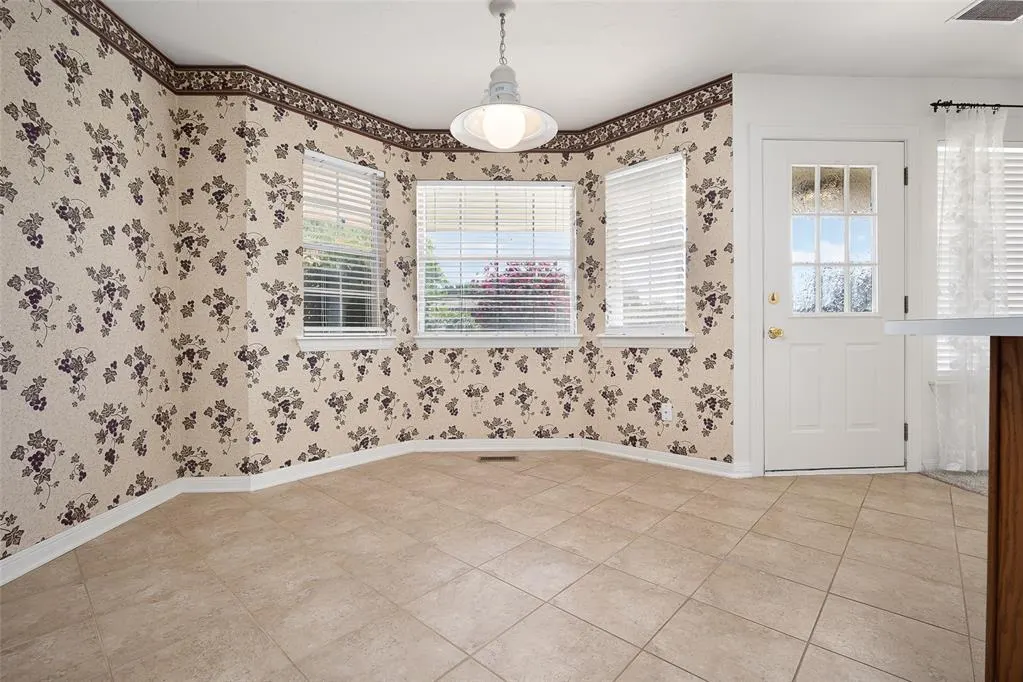 Photo 13 — 336 Lariat Circle, Edmond, OK 73003