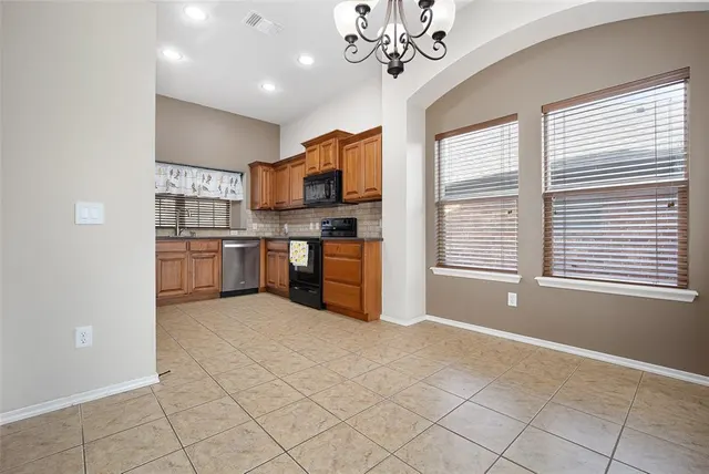 Photo 4 — 2640 NW 183rd Street, Edmond, OK 73012