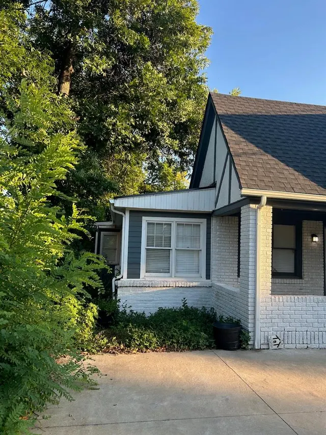 Photo 4 — 726 NW 25th Street, Oklahoma City, OK 73103