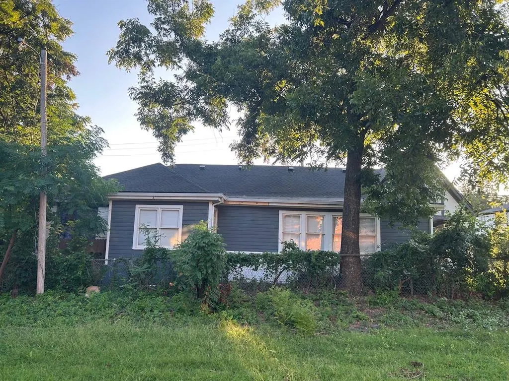 Photo 5 — 726 NW 25th Street, Oklahoma City, OK 73103