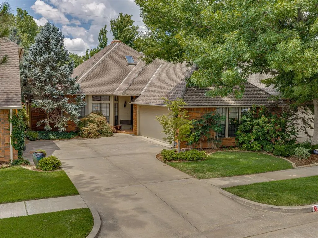 Front exterior — 1032 Riviera Drive, Norman, OK 73072