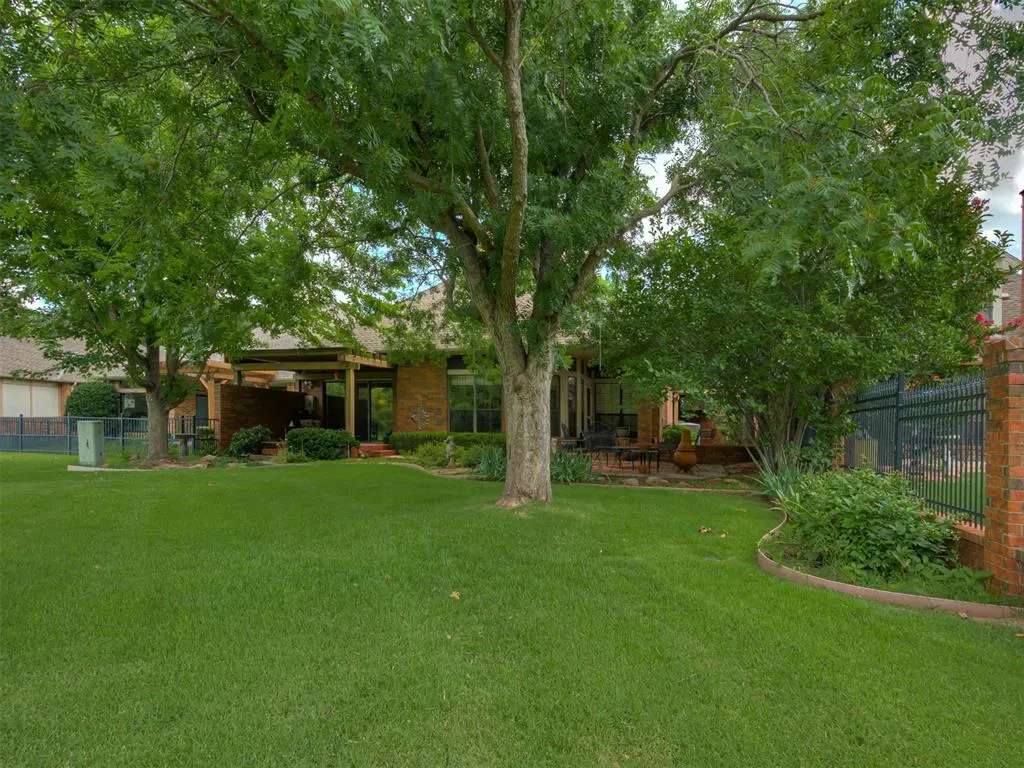 Photo 35 — 1032 Riviera Drive, Norman, OK 73072