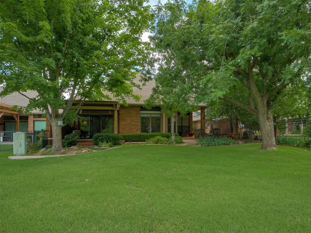 Photo 36 — 1032 Riviera Drive, Norman, OK 73072