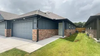 Sold home at 11515 University Drive
