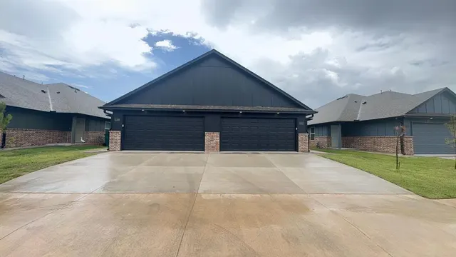 Photo 3 — 11509 University Drive, Oklahoma City, OK 73114