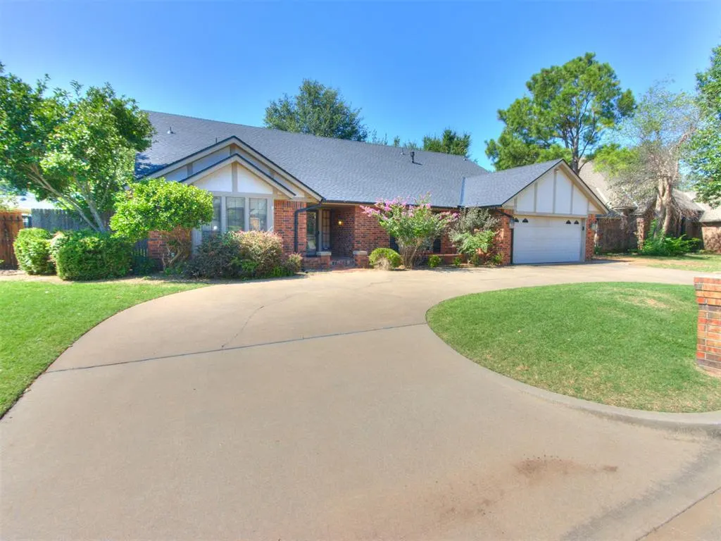 Front exterior — 2716 SW 110th Street, Oklahoma City, OK 73170