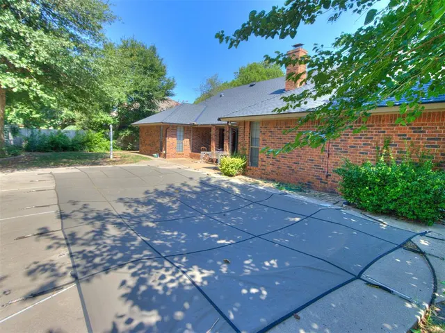 Photo 8 — 2716 SW 110th Street, Oklahoma City, OK 73170