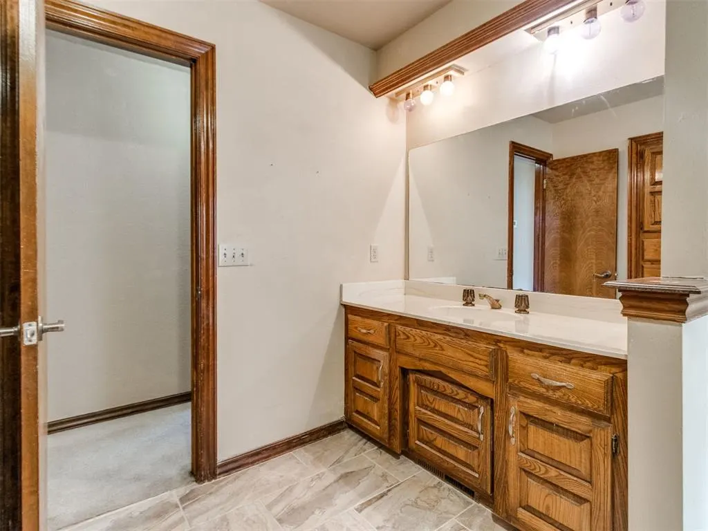 Photo 23 — 2716 SW 110th Street, Oklahoma City, OK 73170