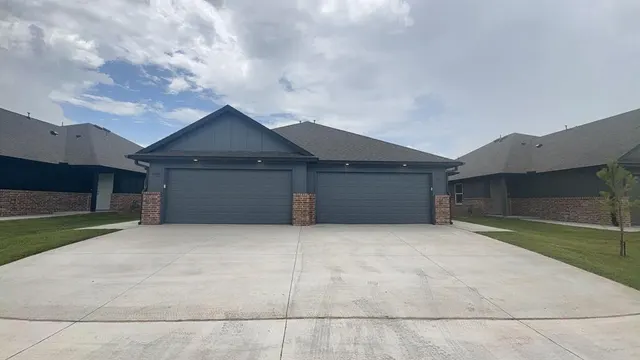 Photo 3 — 11513 University Drive, Oklahoma City, OK 73114