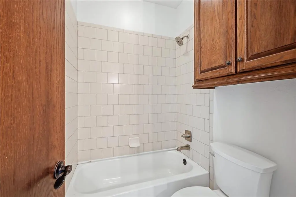 Photo 32 — 12917 SW 53rd Street, Mustang, OK 73064
