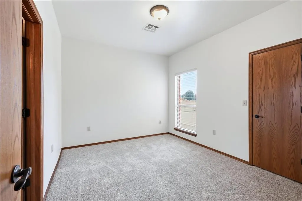 Photo 33 — 12917 SW 53rd Street, Mustang, OK 73064