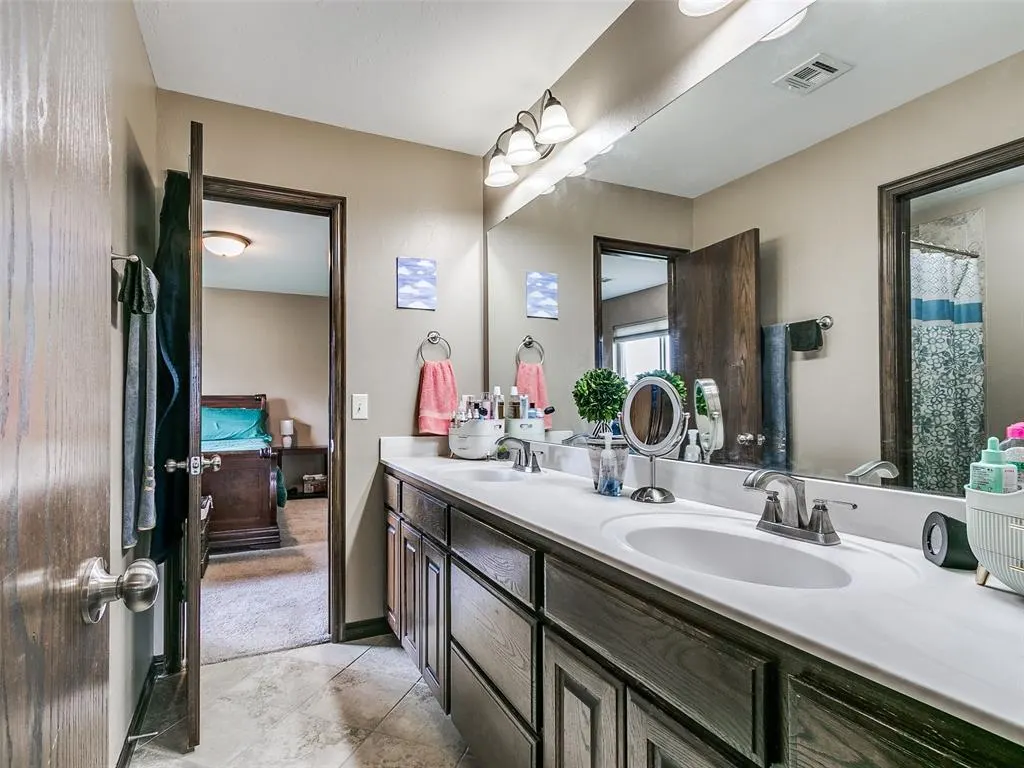 Photo 40 — 1137 County Street 2958 Street, Tuttle, OK 73089
