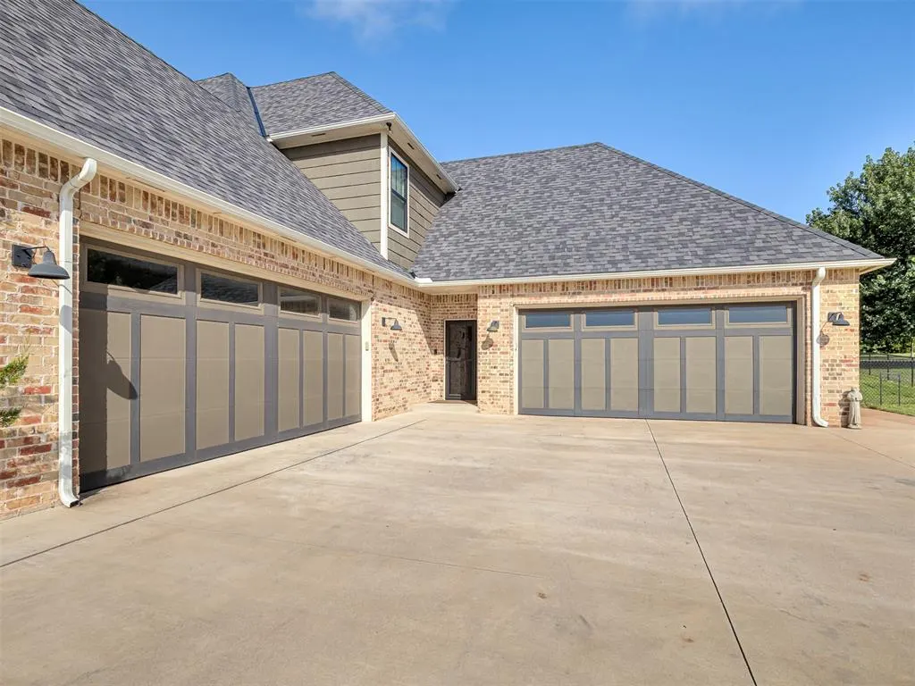 Photo 3 — 11001 Jonah Drive, Oklahoma City, OK 73173