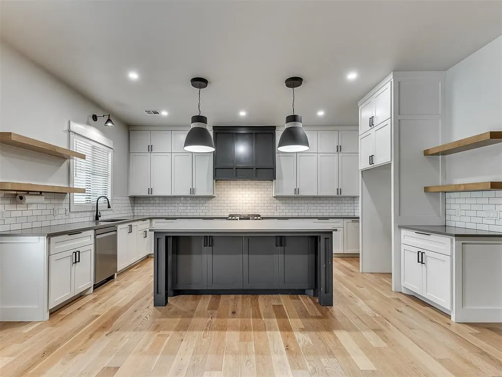 Photo 12 — 11001 Jonah Drive, Oklahoma City, OK 73173