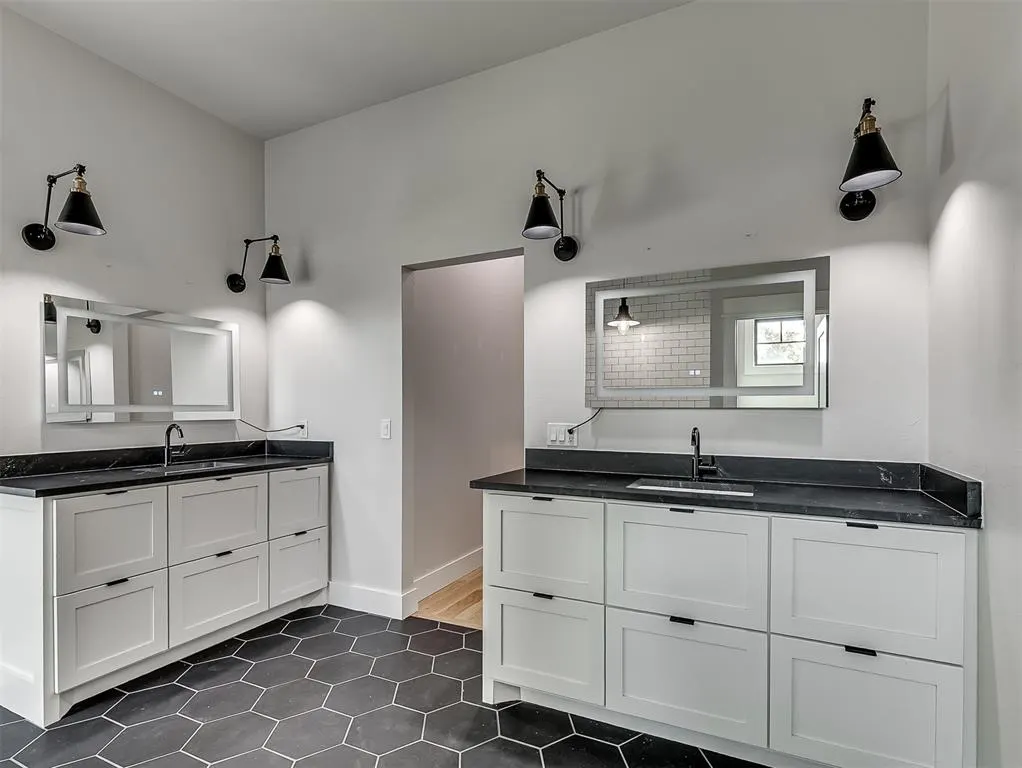 Photo 19 — 11001 Jonah Drive, Oklahoma City, OK 73173