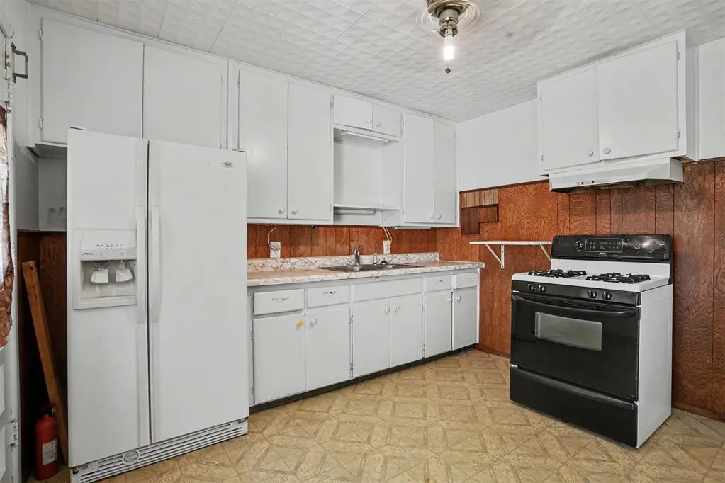 Photo 8 — 904 N York Street, Altus, OK 73521