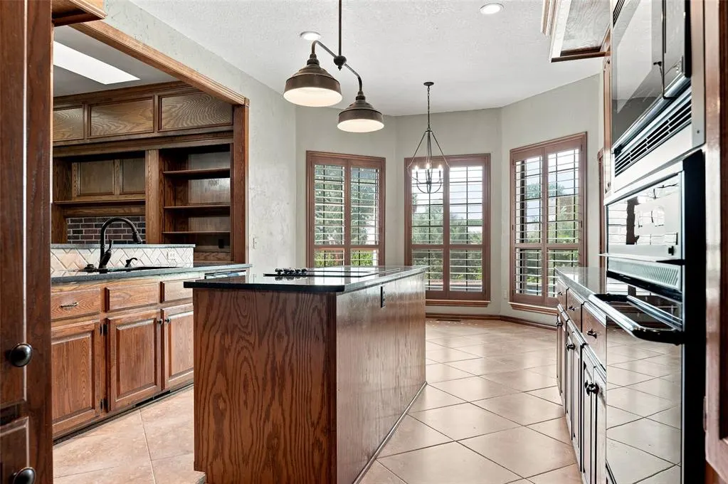 Photo 11 — 6508 NW 111th Street, Oklahoma City, OK 73162